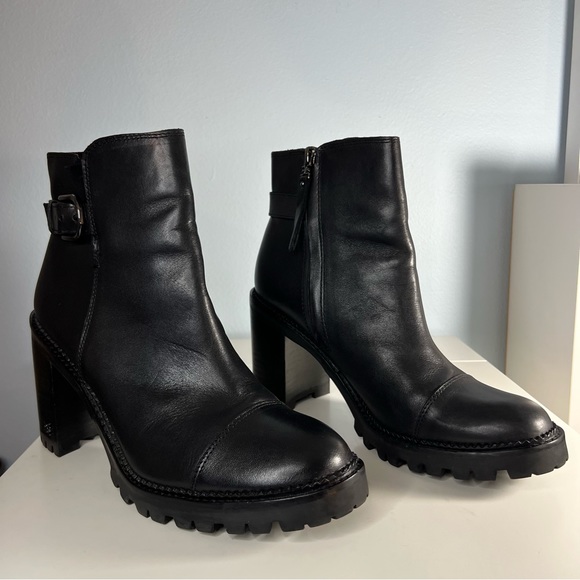 Sam Edelman Shania Bootie - Picture 2 of 13